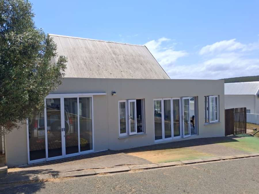 4 Bedroom Property for Sale in Stilbaai Wes Western Cape